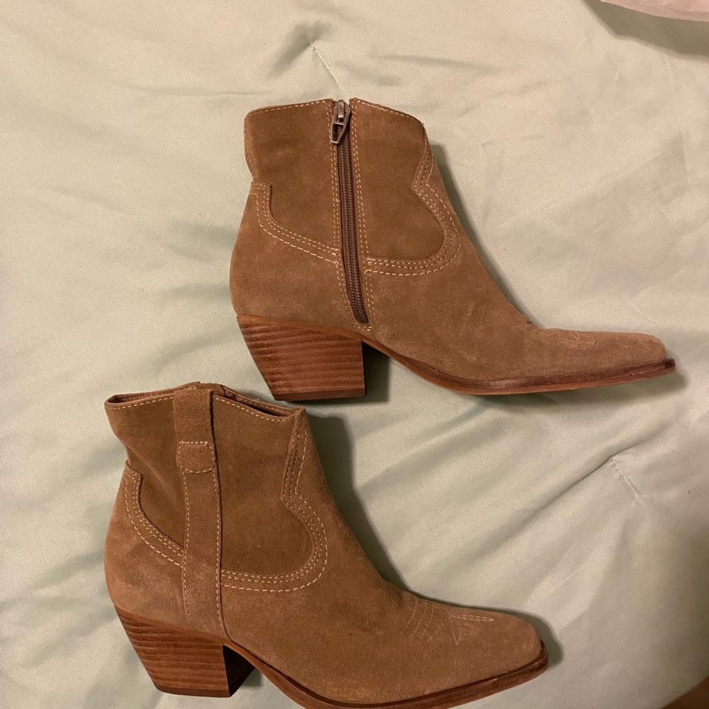 Dolce vita booties